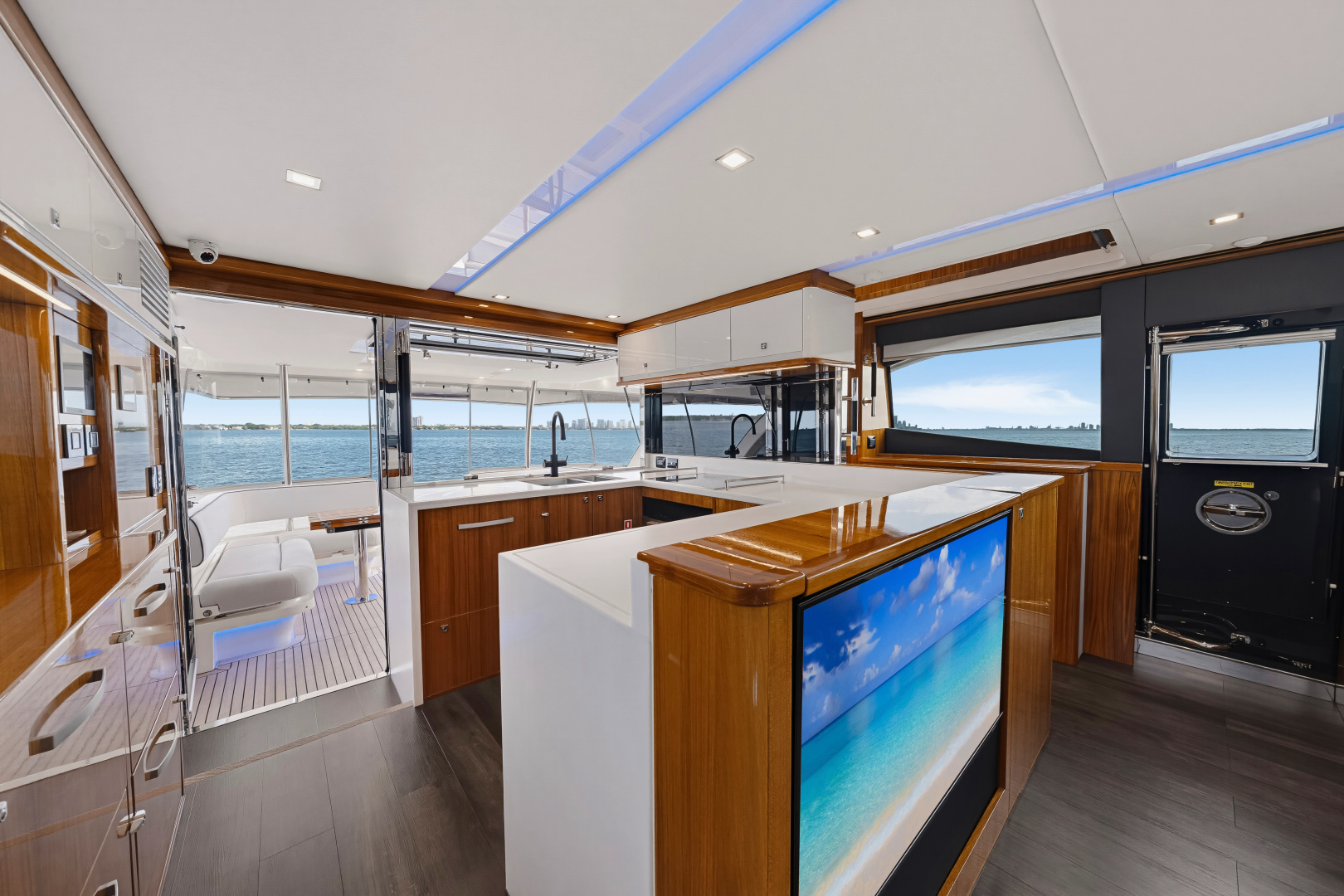 ZERO GRAVITY 72ft Riviera Yacht For Sale ZERO GRAVITY 72ft Riviera Yacht For Sale