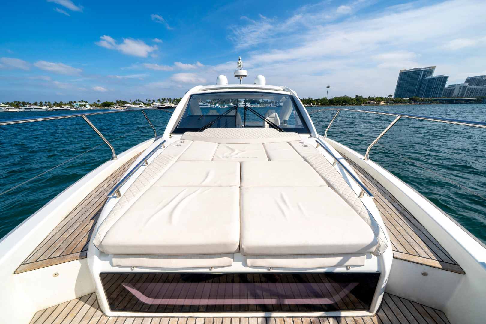43ft Jeanneau Yacht For Sale