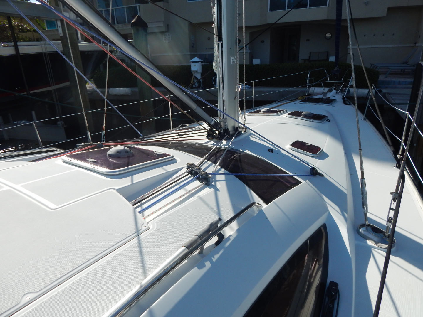 Respite 50ft Jeanneau Yacht For Sale