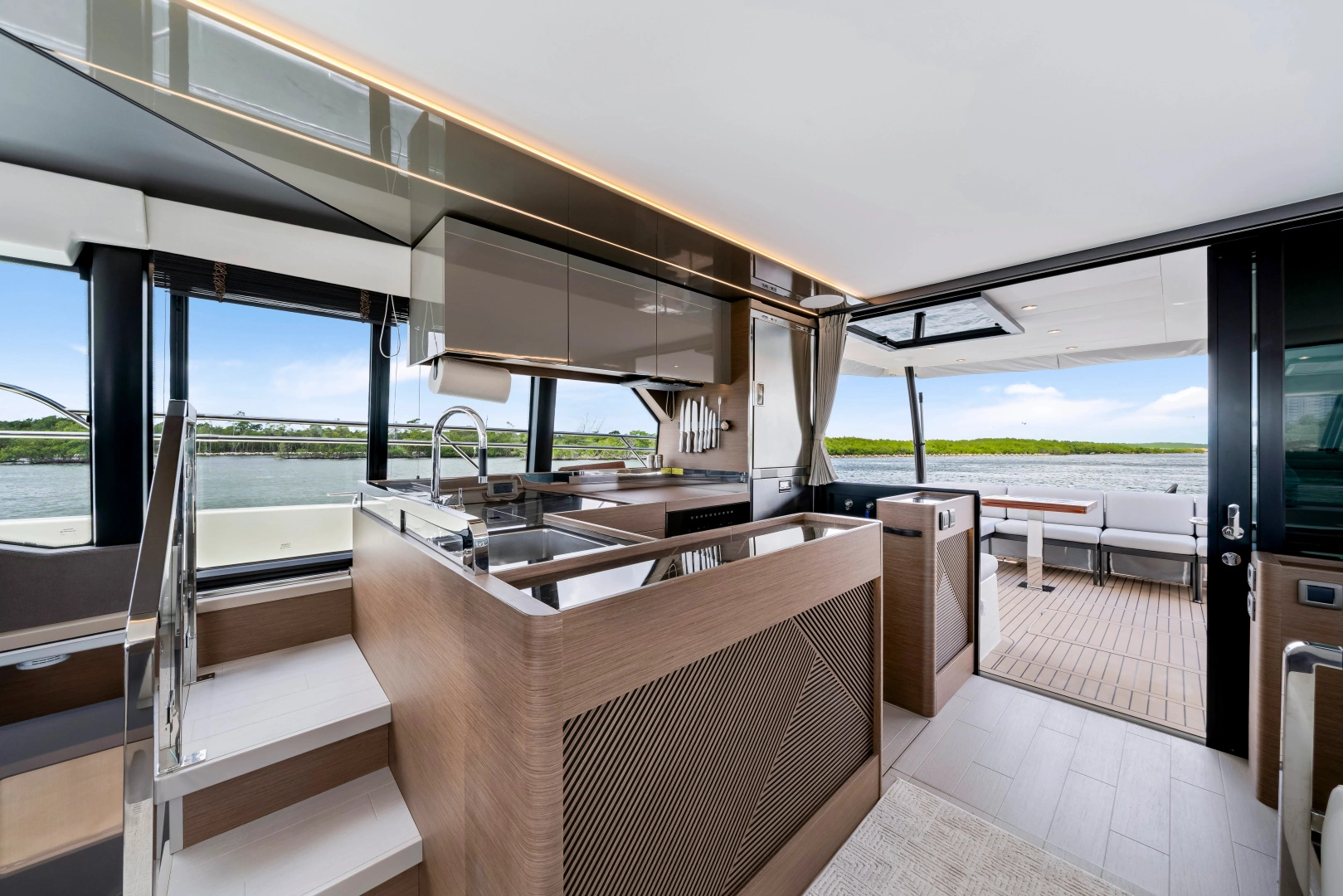 Prestige M48 Yacht For Sale