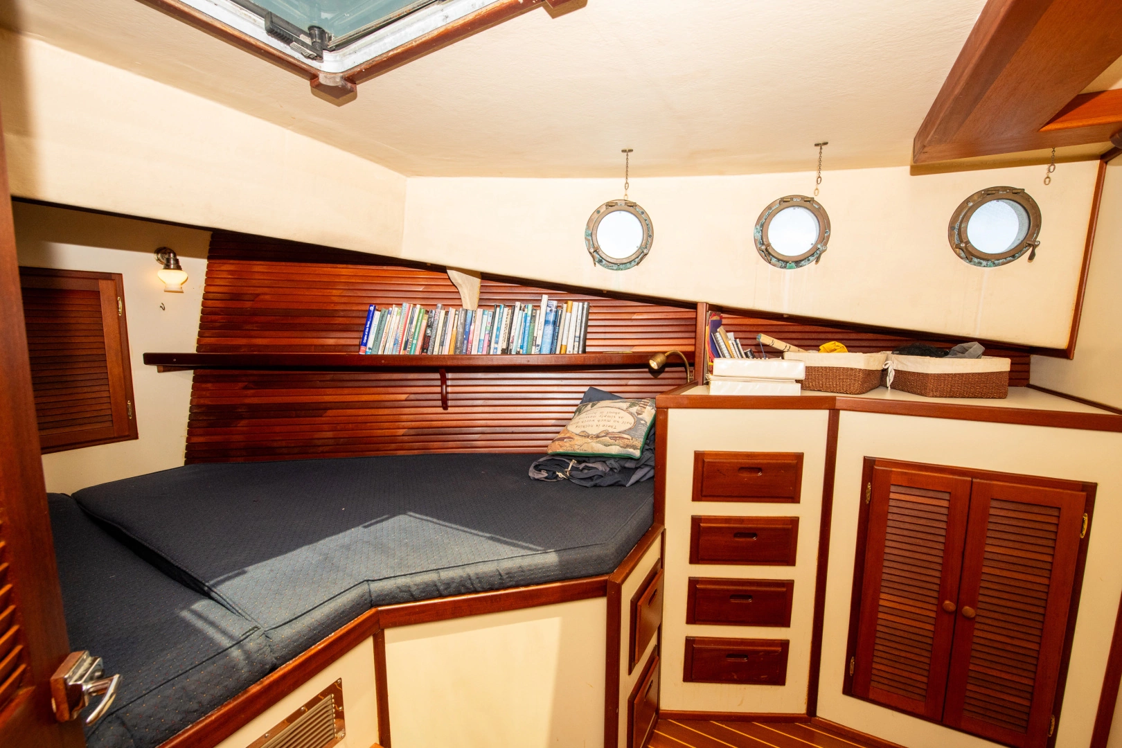 American Tug Trawler Pilothouse 36 Yacht For Sale