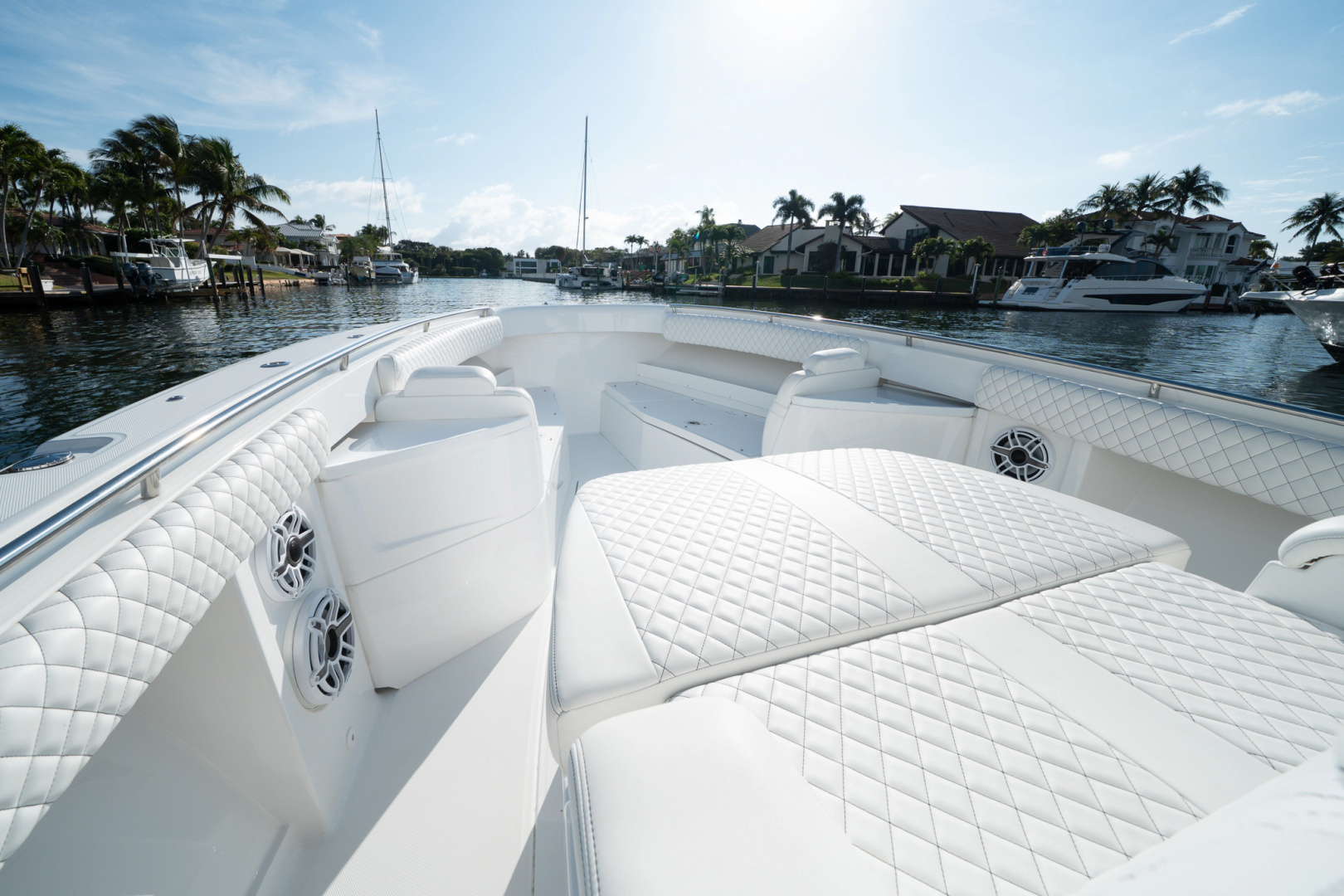 39ft HCB Yacht For Sale 39ft HCB Yacht For Sale