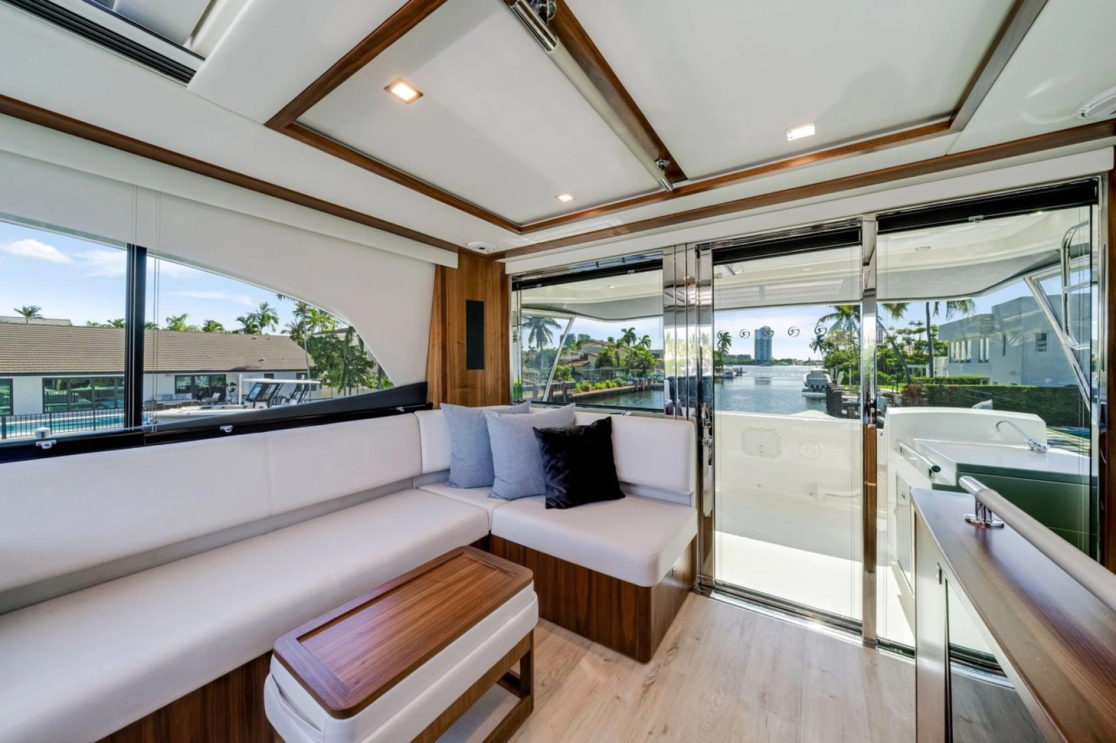 64ft Riviera Yacht For Sale 64ft Riviera Yacht For Sale