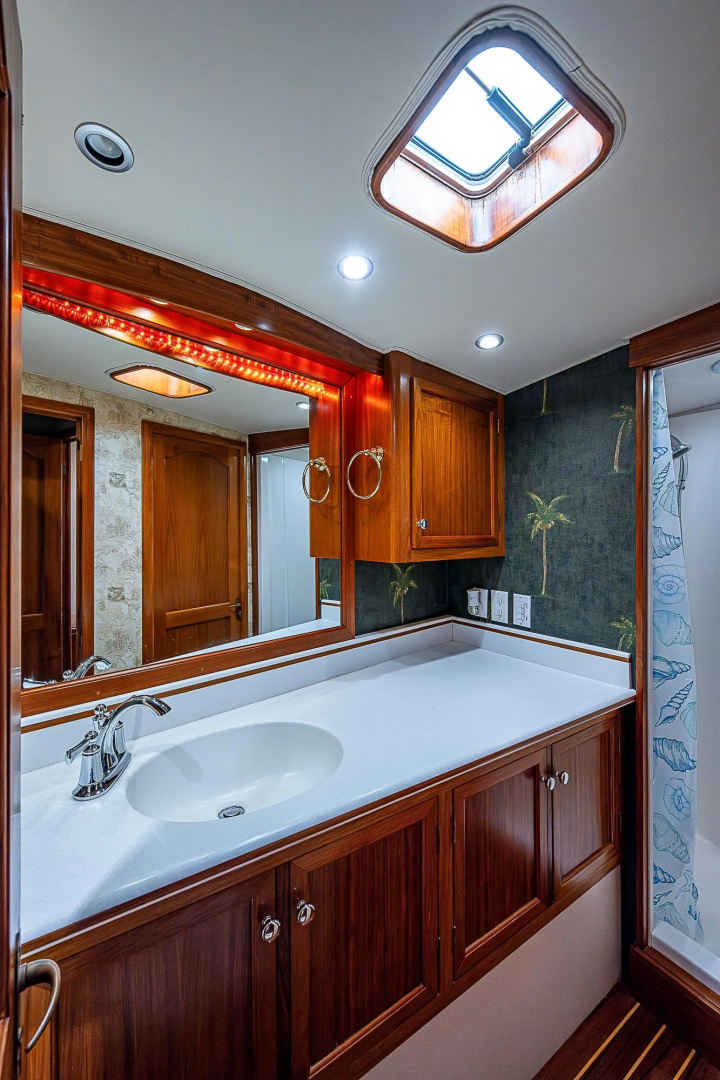 58ft Custom Carolina Yacht For Sale 58ft Custom Carolina Yacht For Sale