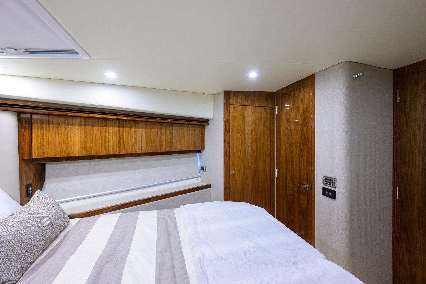 54ft Riviera Yacht For Sale 54ft Riviera Yacht For Sale