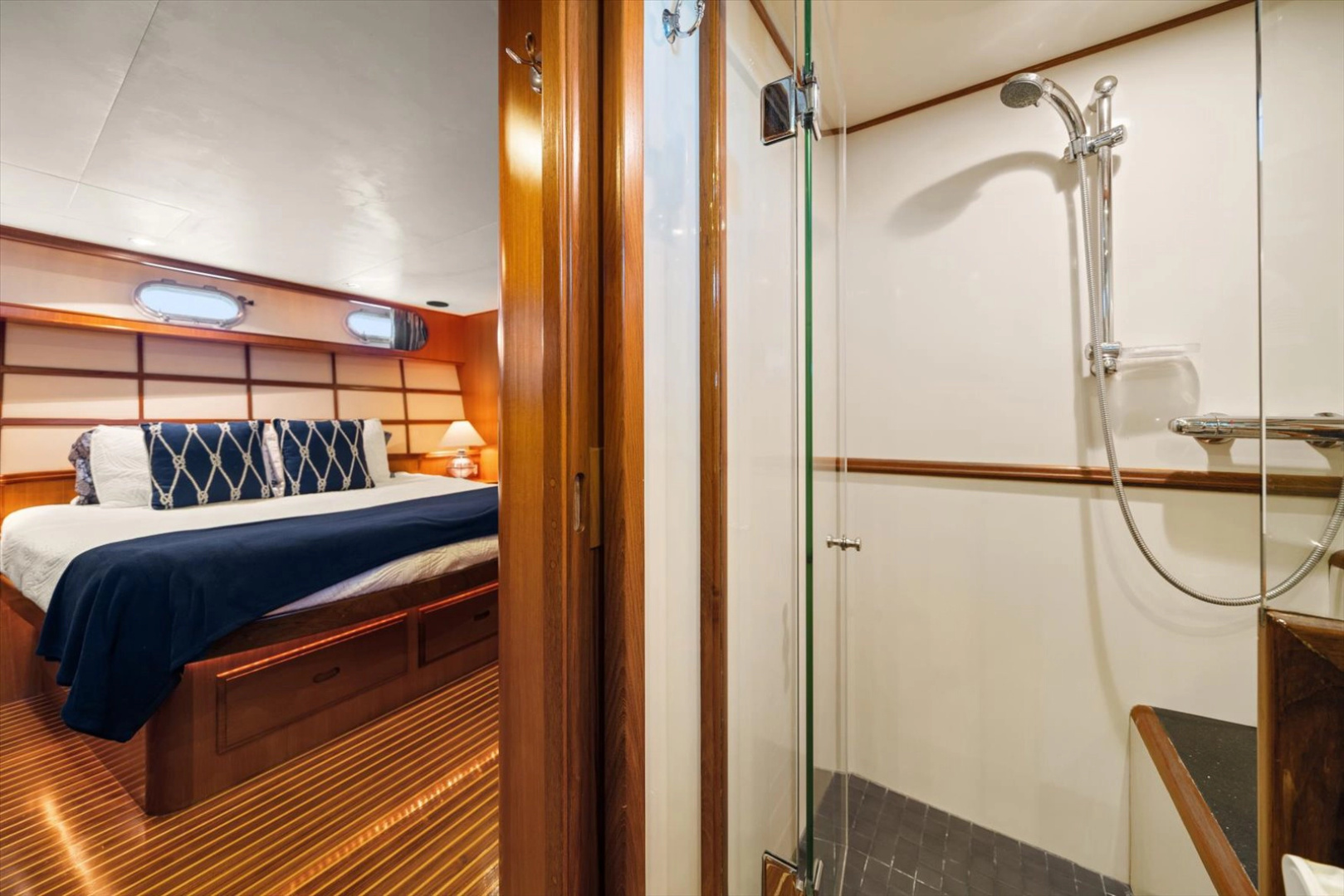 The Cotton Picker 61ft Ocean Alexander Yacht For Sale The Cotton Picker 61ft Ocean Alexander Yacht For Sale