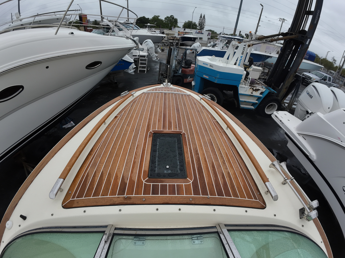 OUR TRADE 27ft Chris Craft Yacht For Sale
