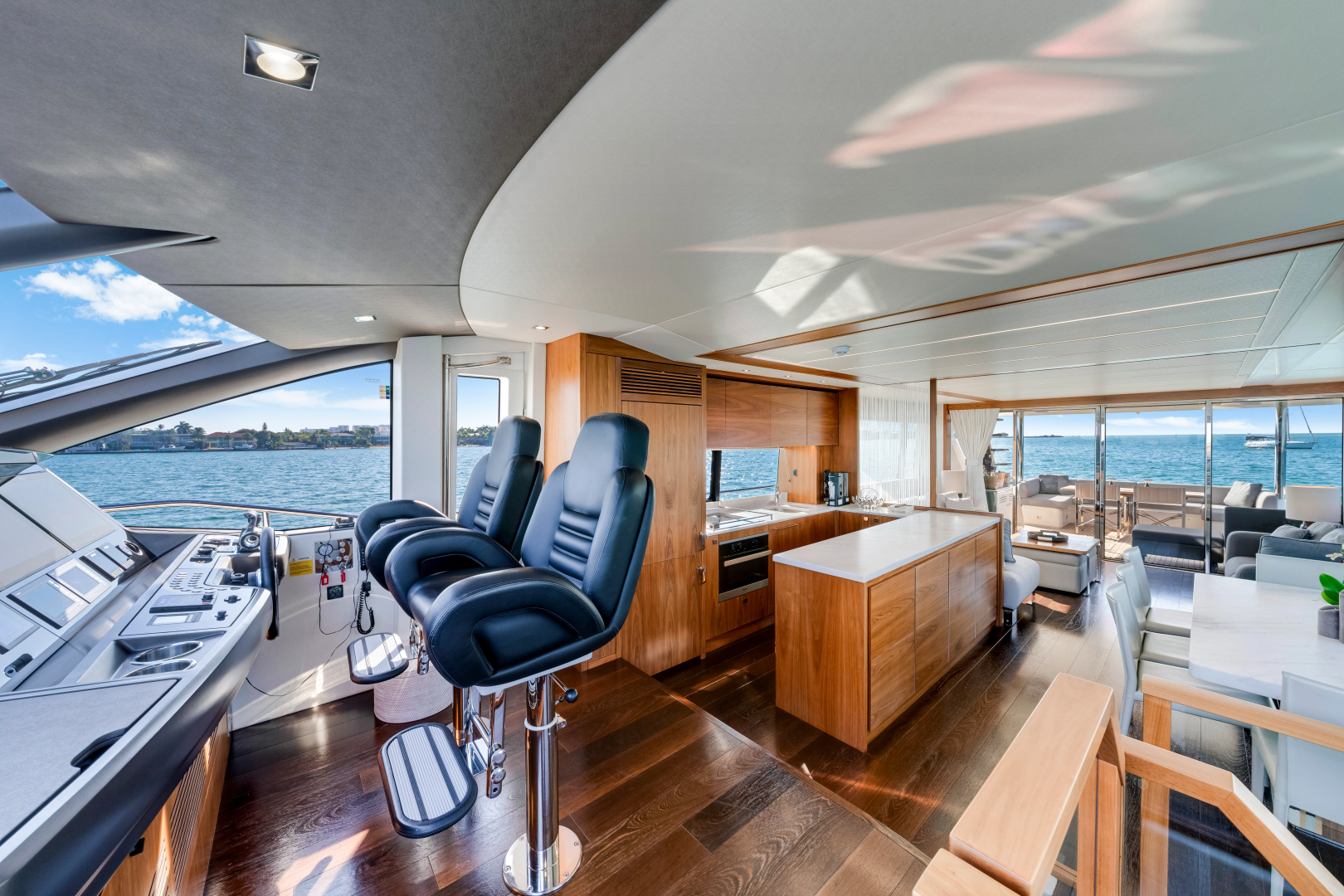 2020 Sunseeker 76 Yacht