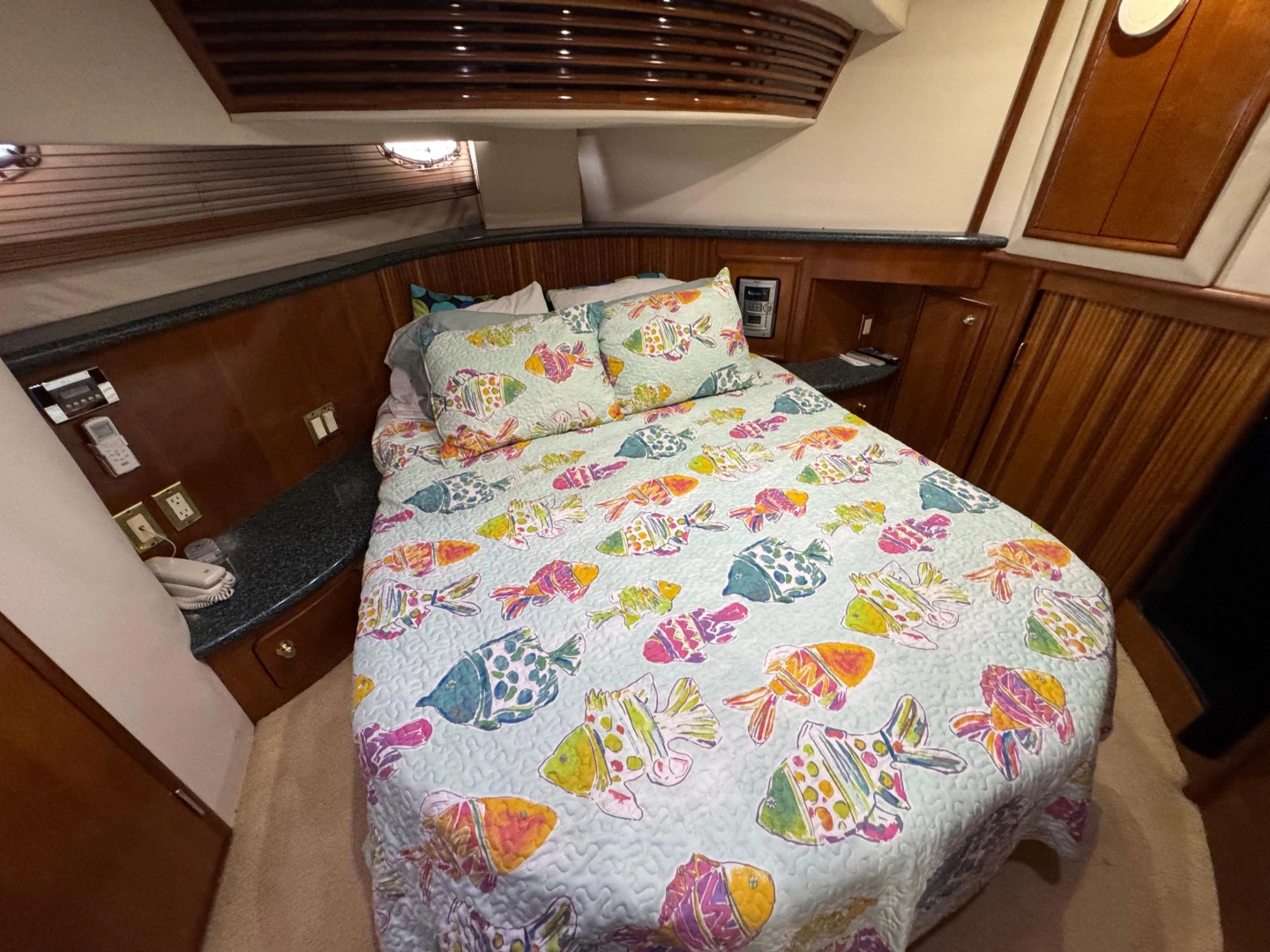 Carver 450 Voyager Pilothouse Yacht For Sale