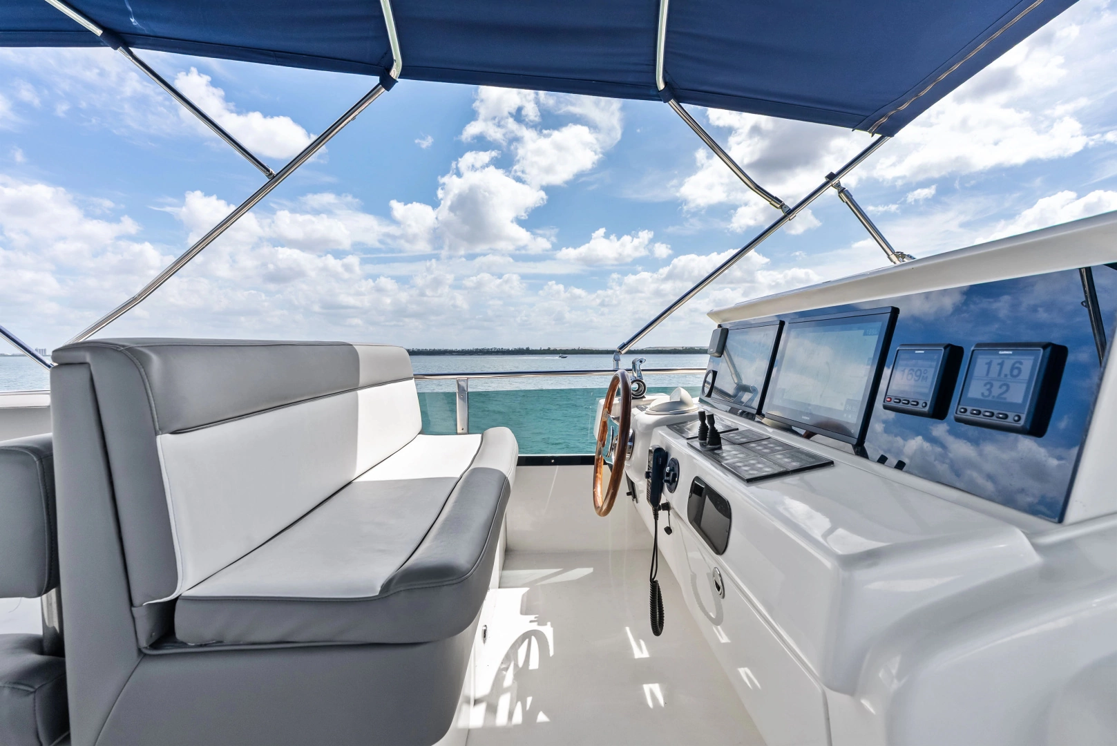 Uniesse 65 Motor Yacht Yacht For Sale
