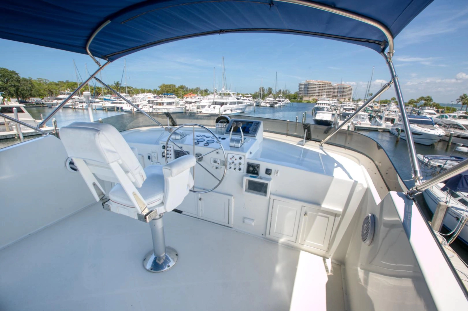 Hatteras 56 Motor Yacht Yacht For Sale