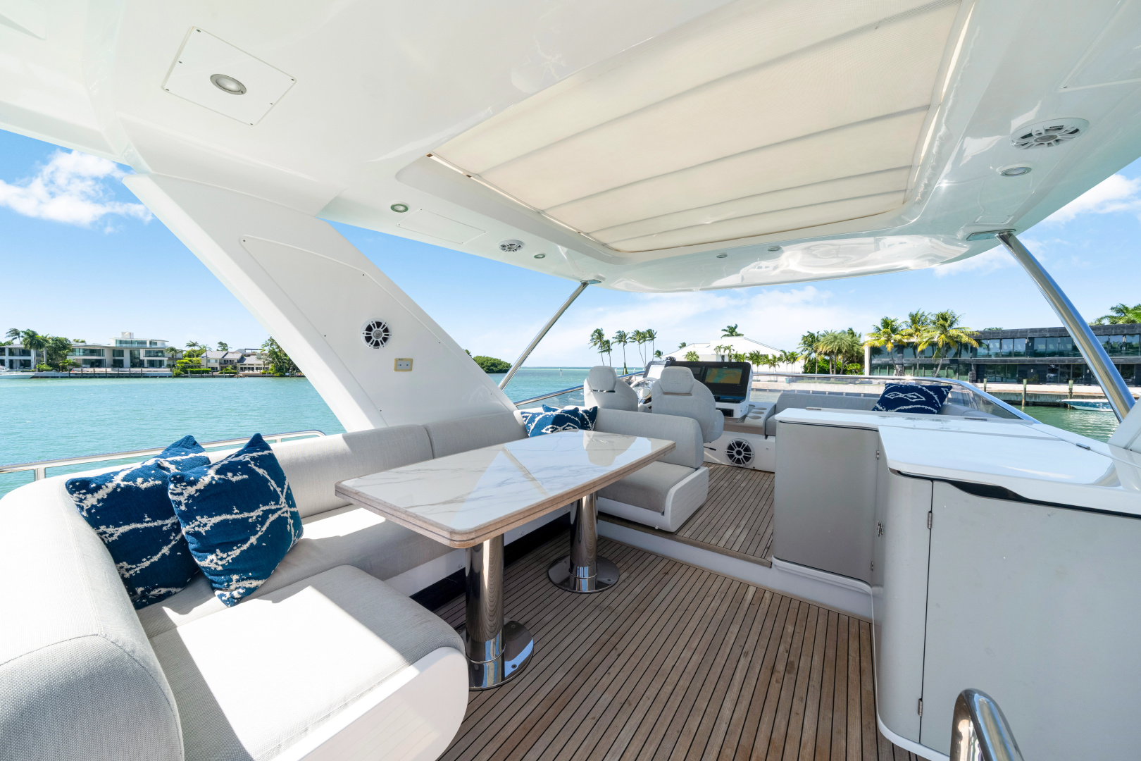 60ft Azimut Yacht For Sale