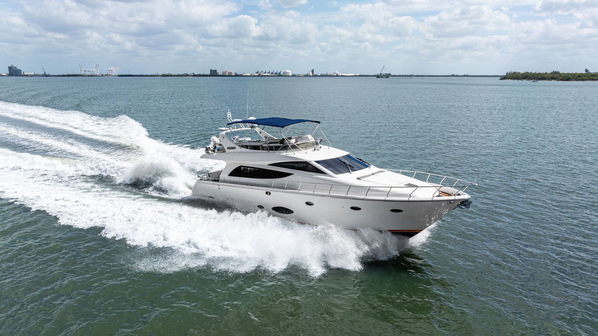 SOLARIS 65ft Uniesse Yacht For Sale