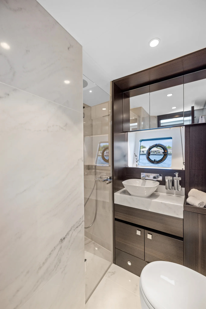 MANHATTAN 68 DEALER DEMO 68ft Sunseeker Yacht For Sale MANHATTAN 68 DEALER DEMO 68ft Sunseeker Yacht For Sale