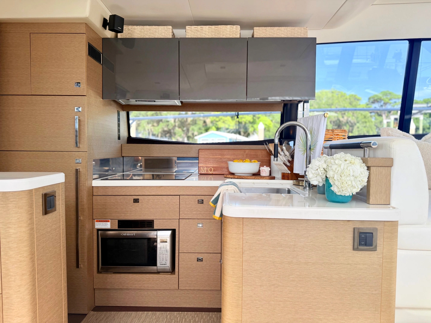 Prestige 560 Fly Yacht For Sale