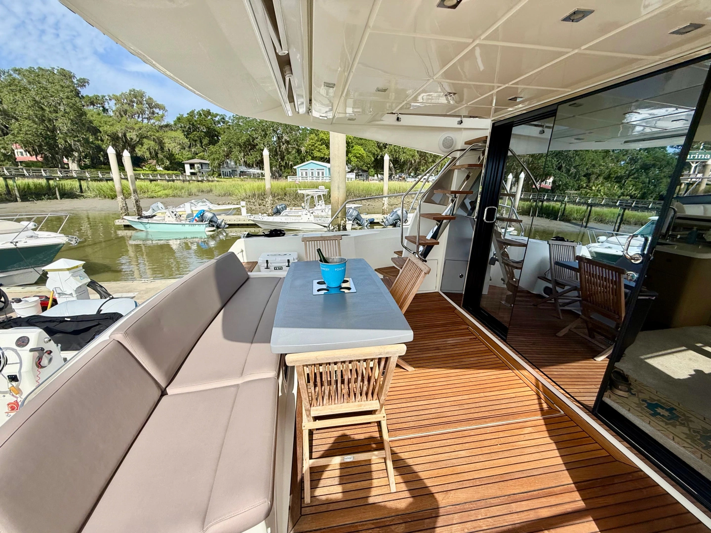 Prestige 560 Fly Yacht For Sale