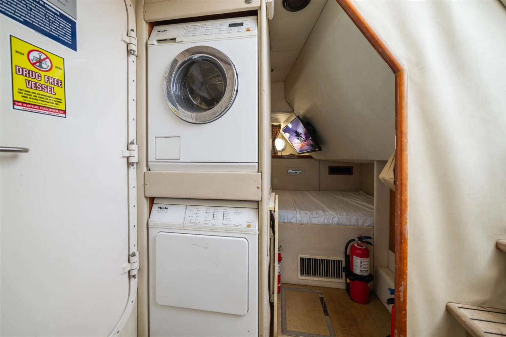 VANGUARD 82ft Sunseeker Yacht For Sale