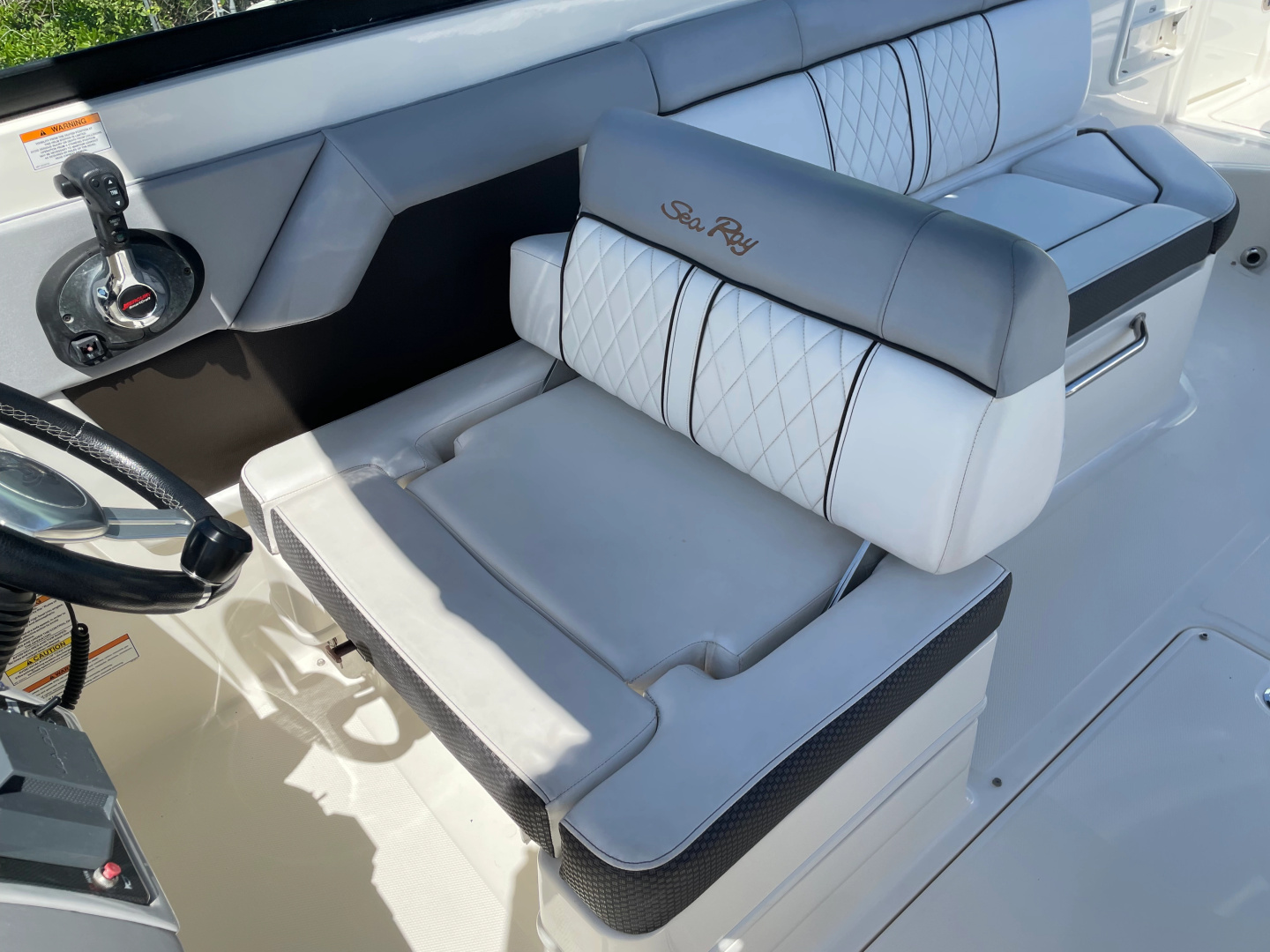 AGUANILE 27ft Sea Ray Yacht For Sale