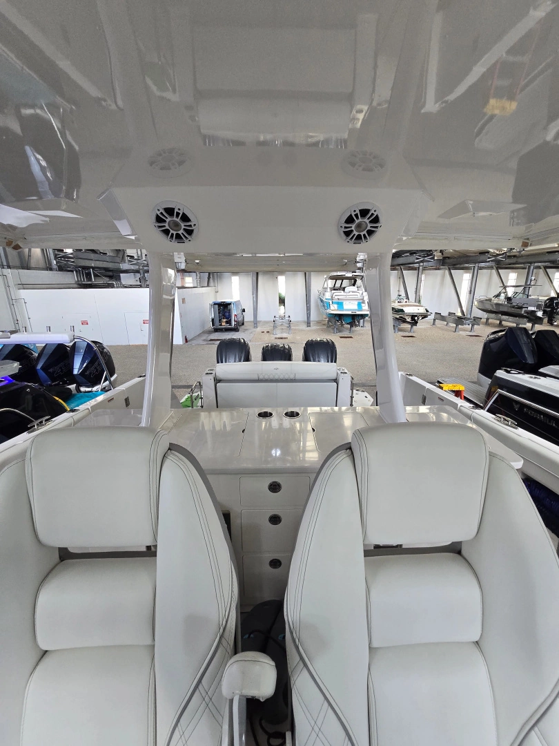 Regal SAV Yacht For Sale