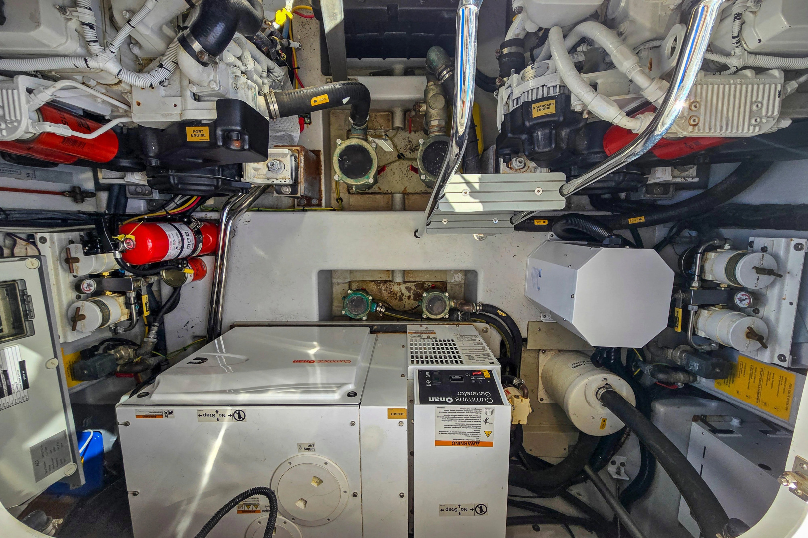 2015 Azimut Magellano 43