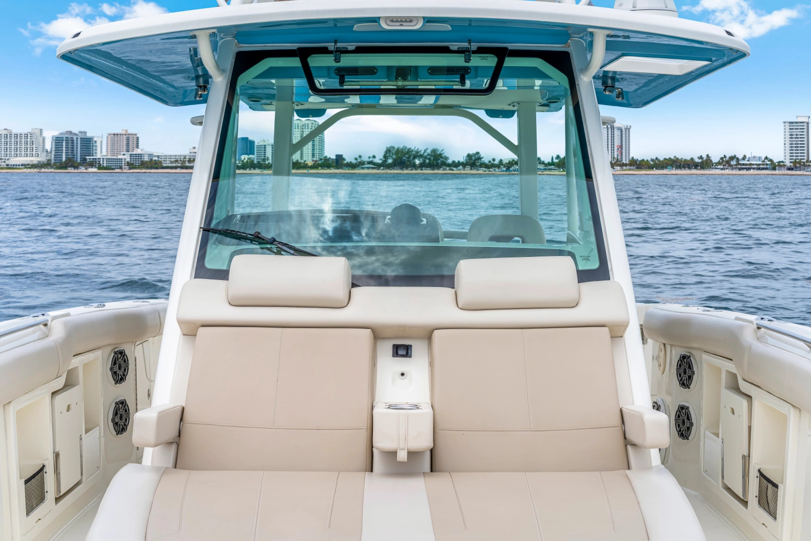 Boston Whaler 380 Outrage Yacht For Sale