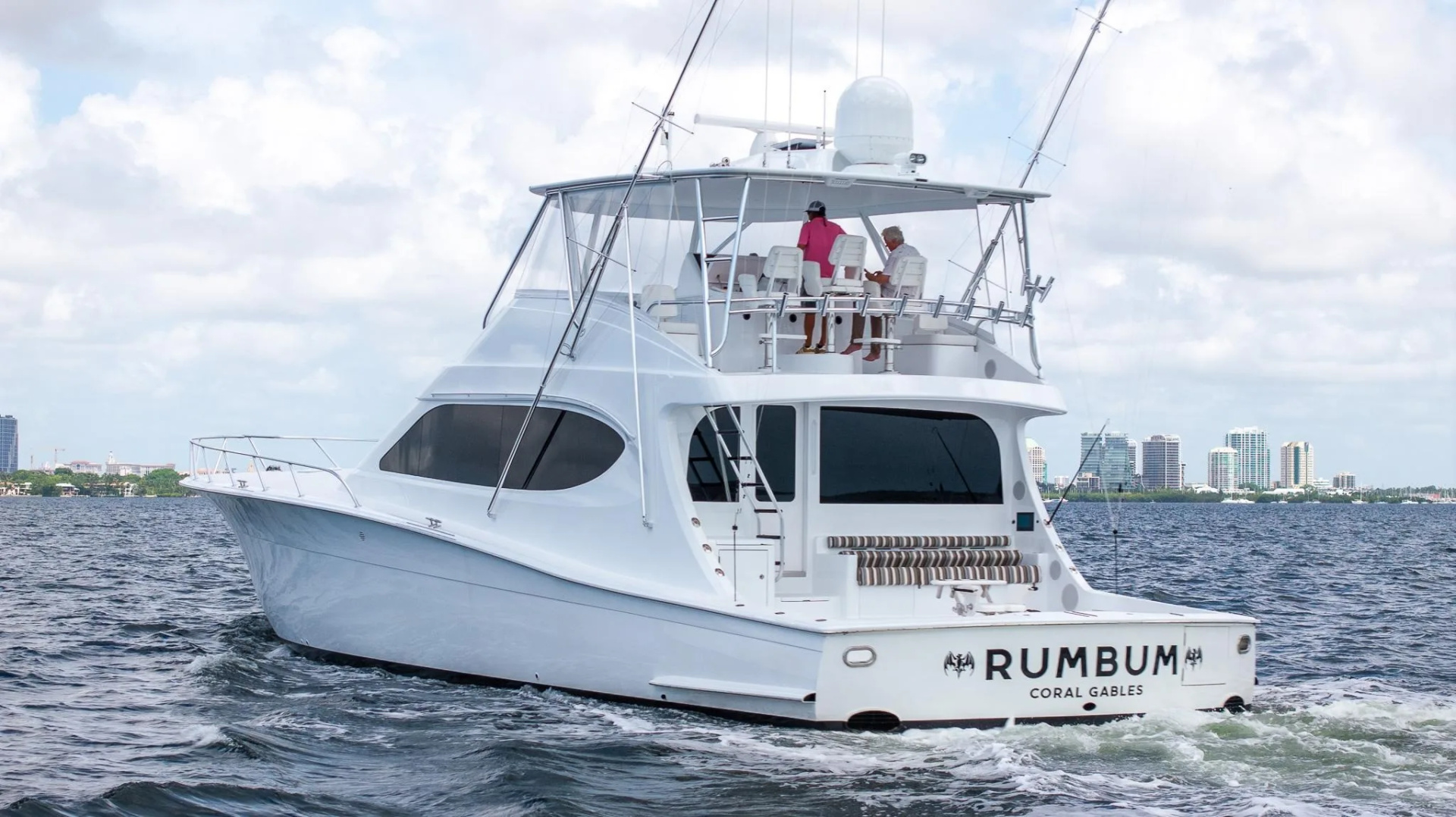 70ft Hatteras Yacht For Sale