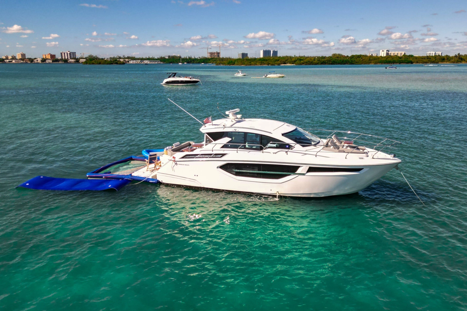 2023 Cruisers Yachts 42 Cantius