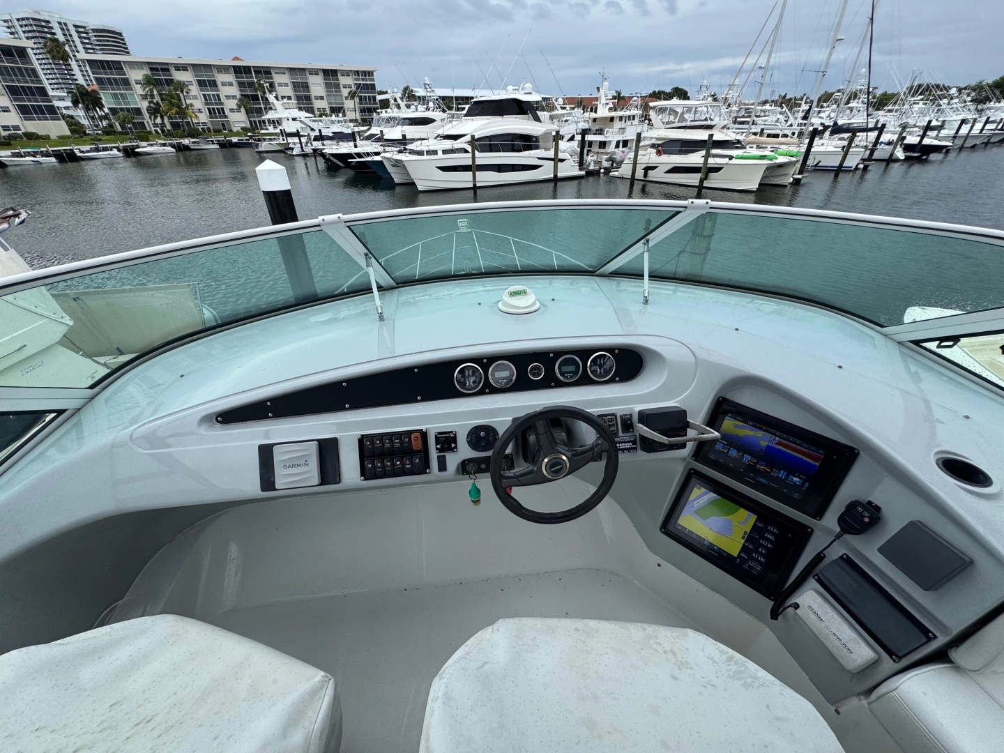 Carver 450 Voyager Pilothouse Yacht For Sale