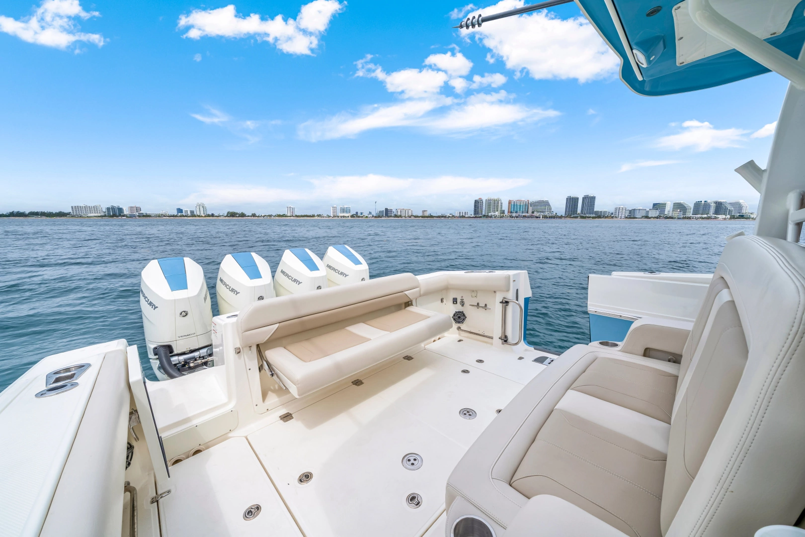 Boston Whaler 380 Outrage Yacht For Sale