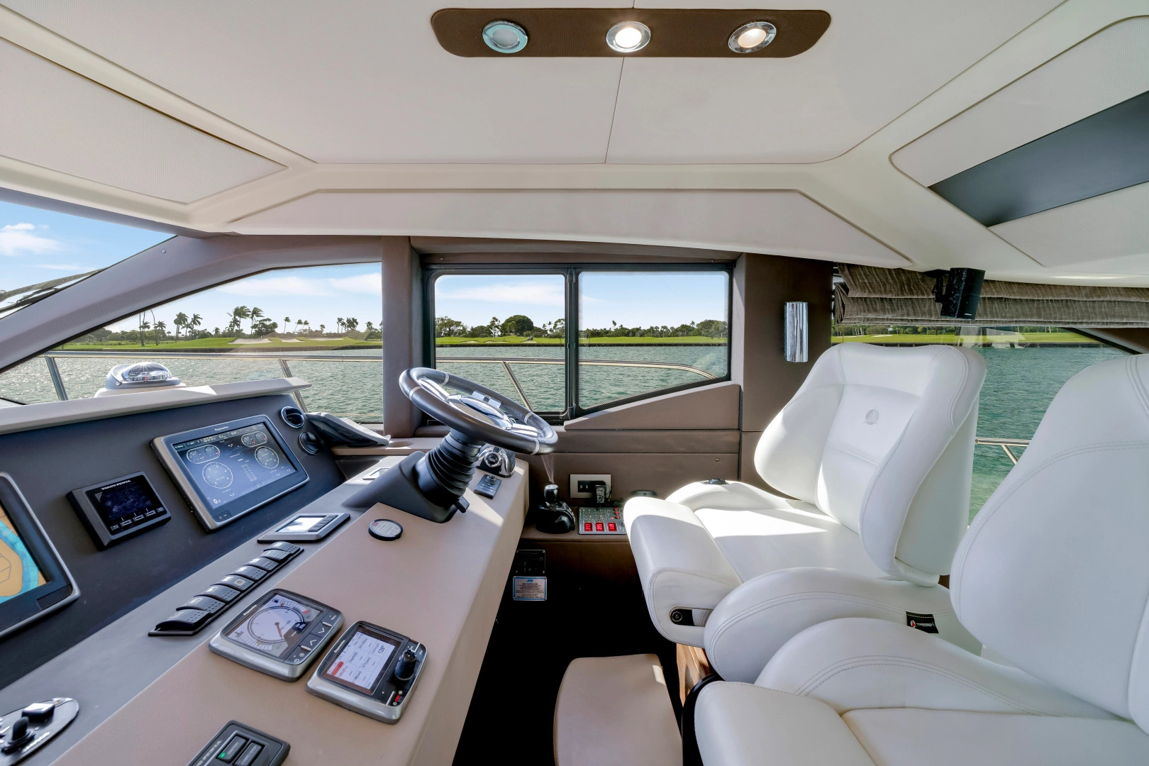 Azimut 50 Fly Yacht For Sale