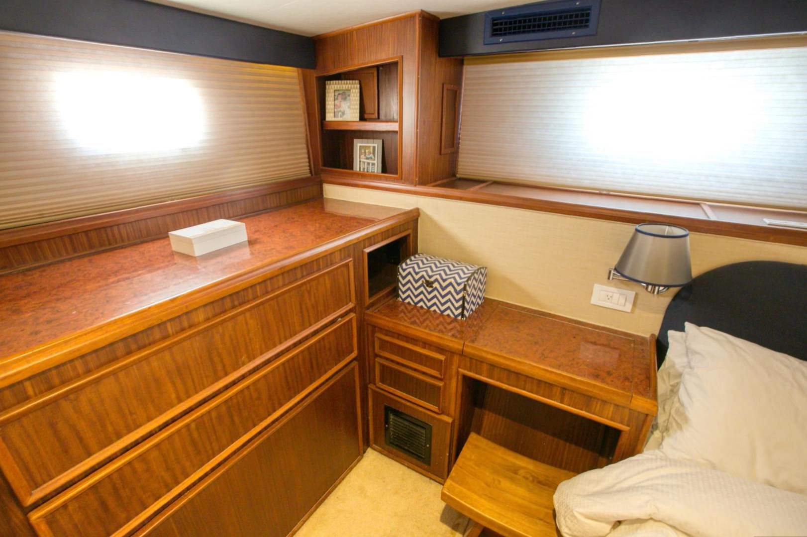Hatteras 56 Motor Yacht Yacht For Sale