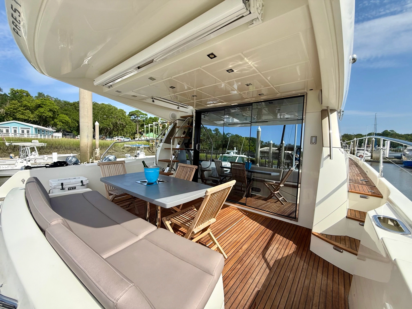 Prestige 560 Fly Yacht For Sale