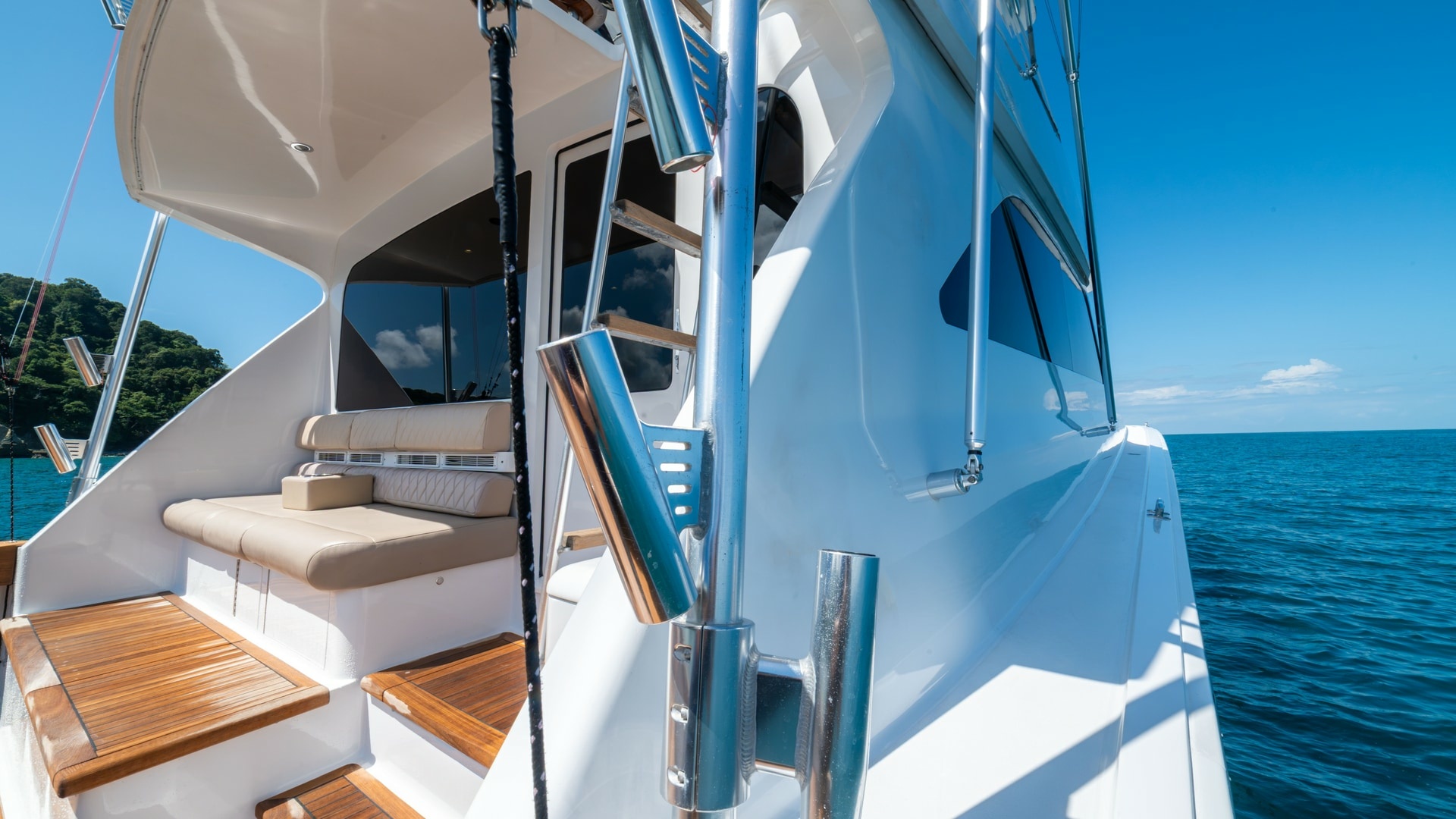 2001 Viking 61 Convertible- Caliente- Cockpit