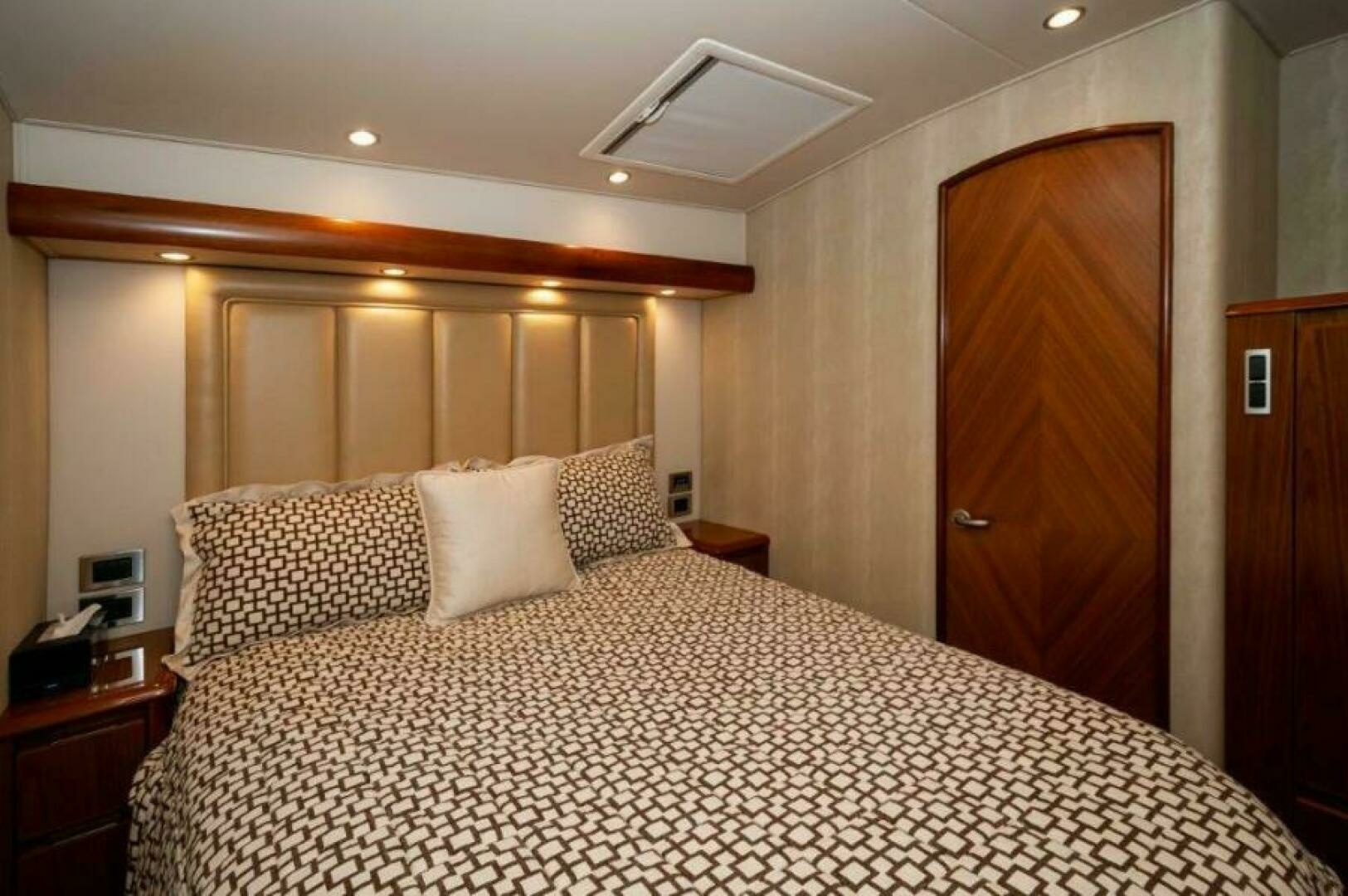 Reel Dangerous 76ft Viking Yacht For Sale
