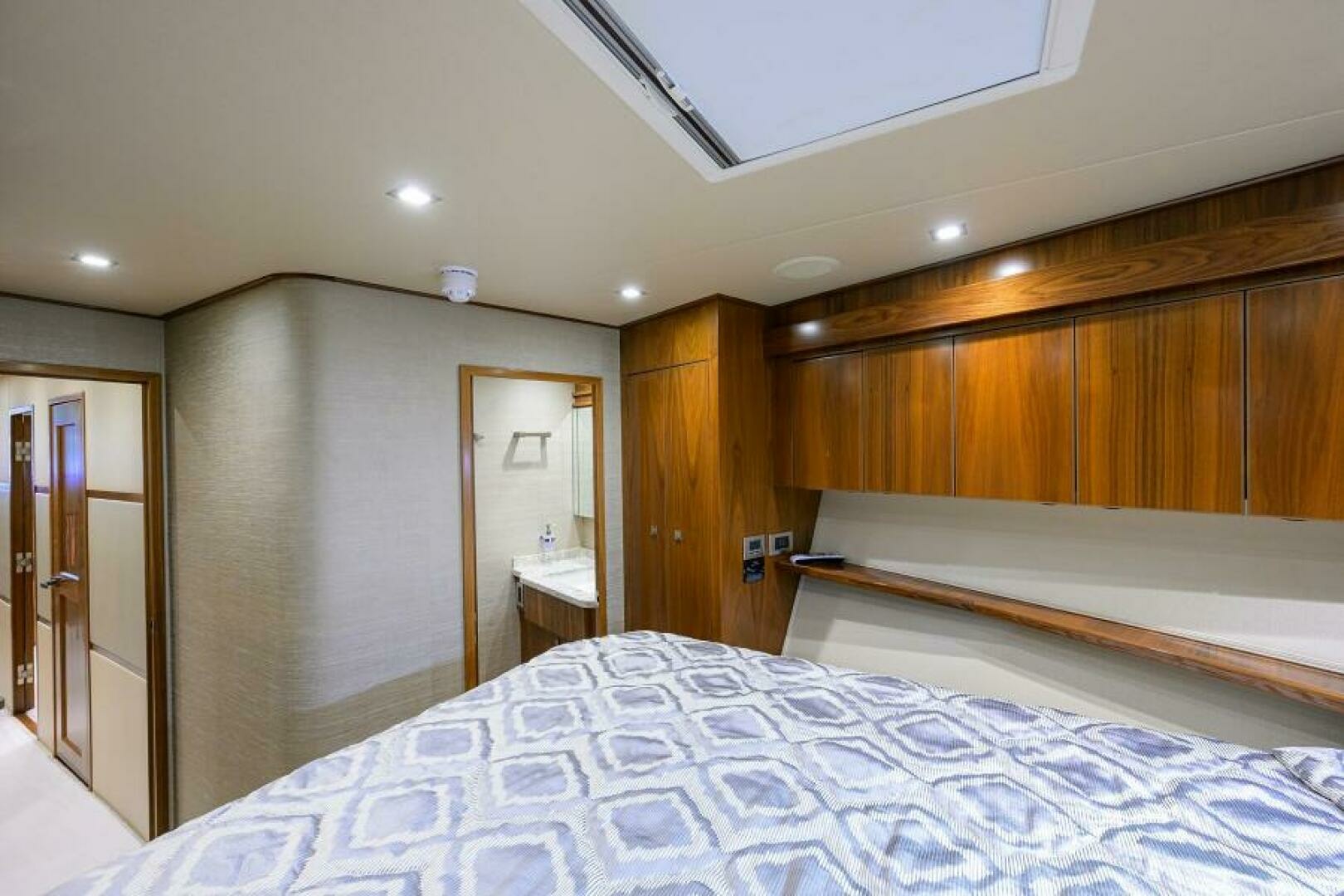 LAMPLIGHTER 80ft Viking Yacht For Sale