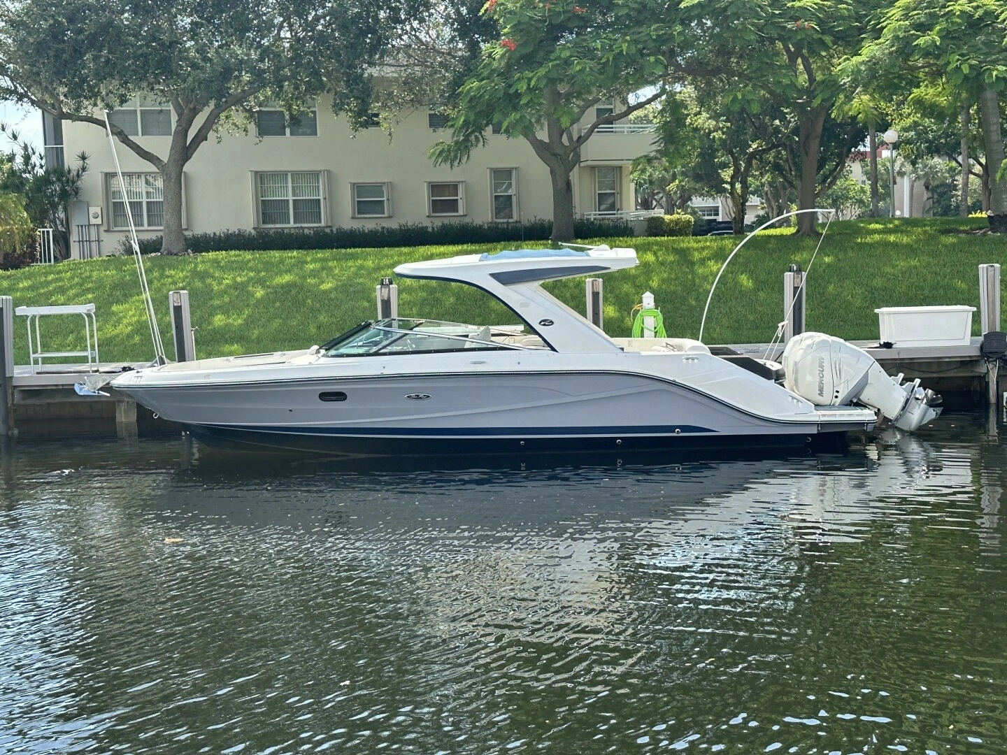 2018 Sea Ray SLX 310 - photo 1 of 16