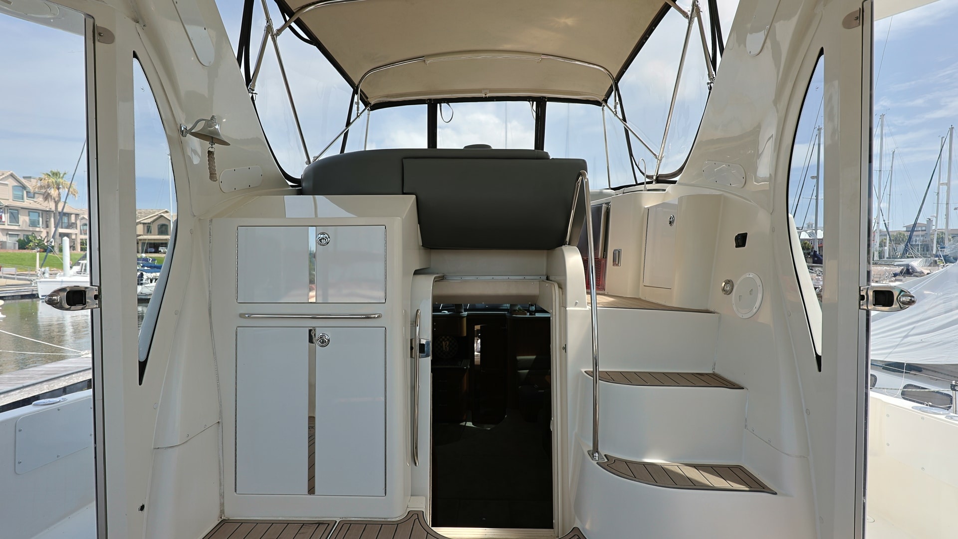 Flybridge Entryway and Helm Station
