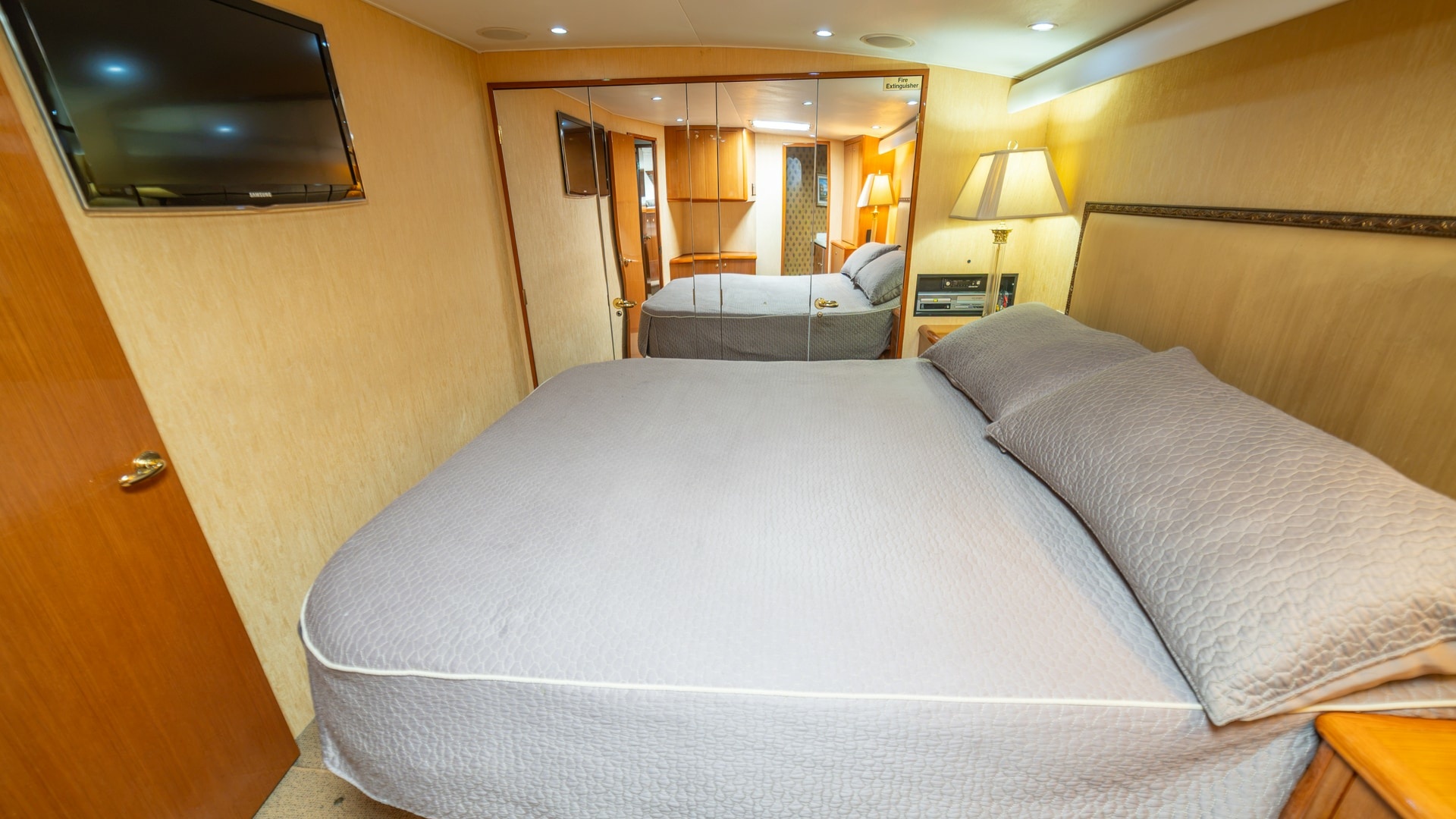 Master Stateroom 2002 Viking 61 Convertible