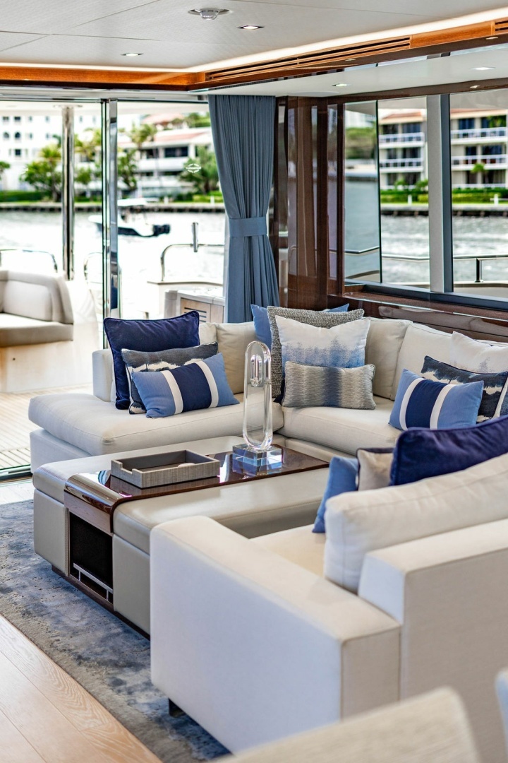 2019 Sunseeker 95 Motor Yacht