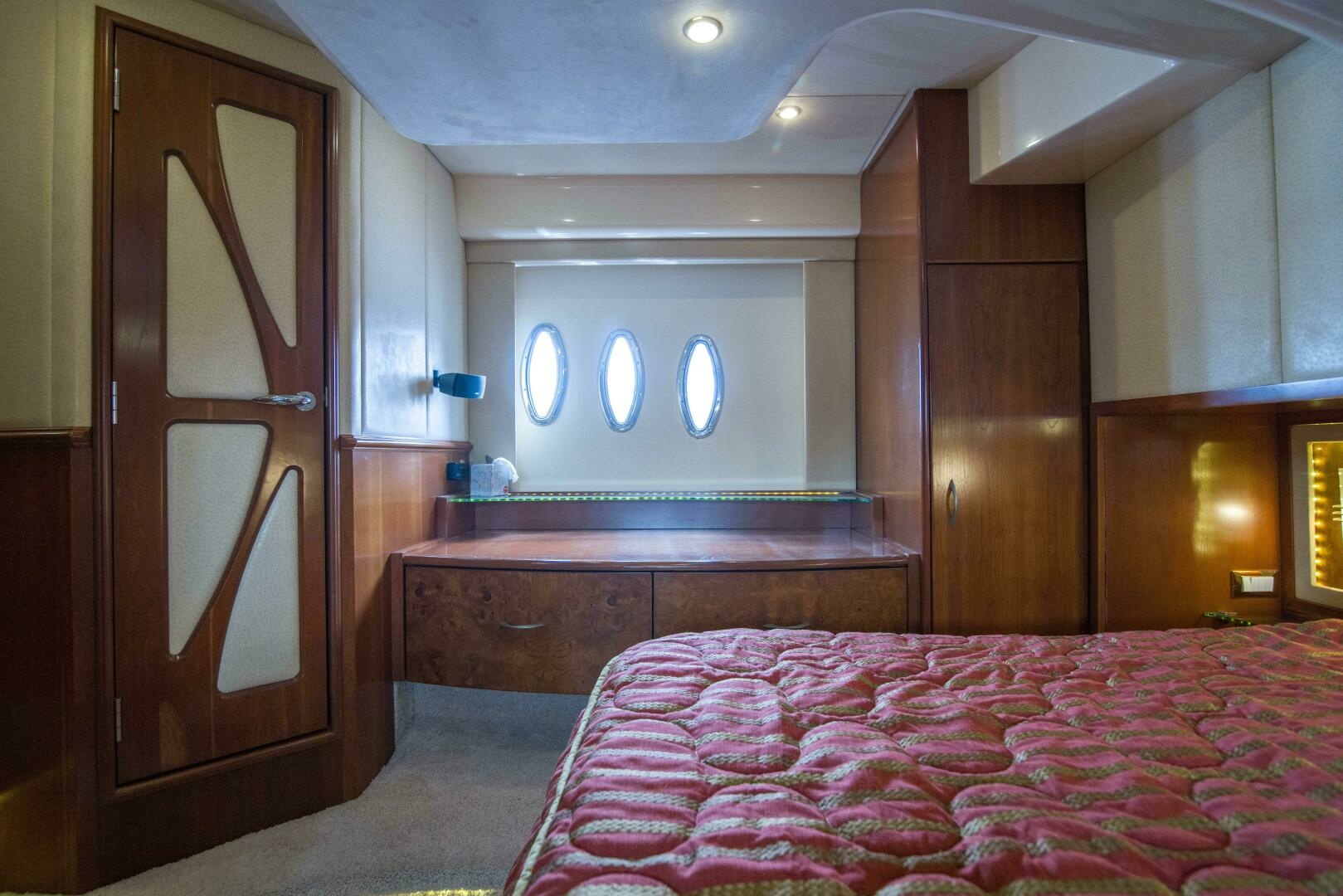 IMMERSED 52ft Silverton Yacht For Sale