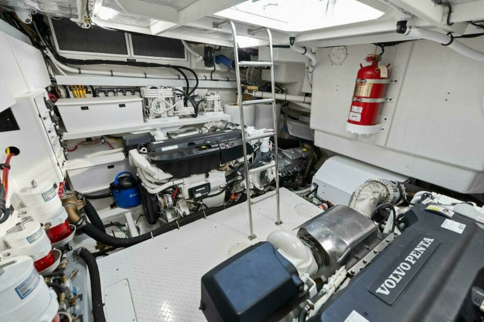 Miss Tracy Lane 60ft Cruisers Yachts Yacht For Sale Miss Tracy Lane 60ft Cruisers Yachts Yacht For Sale