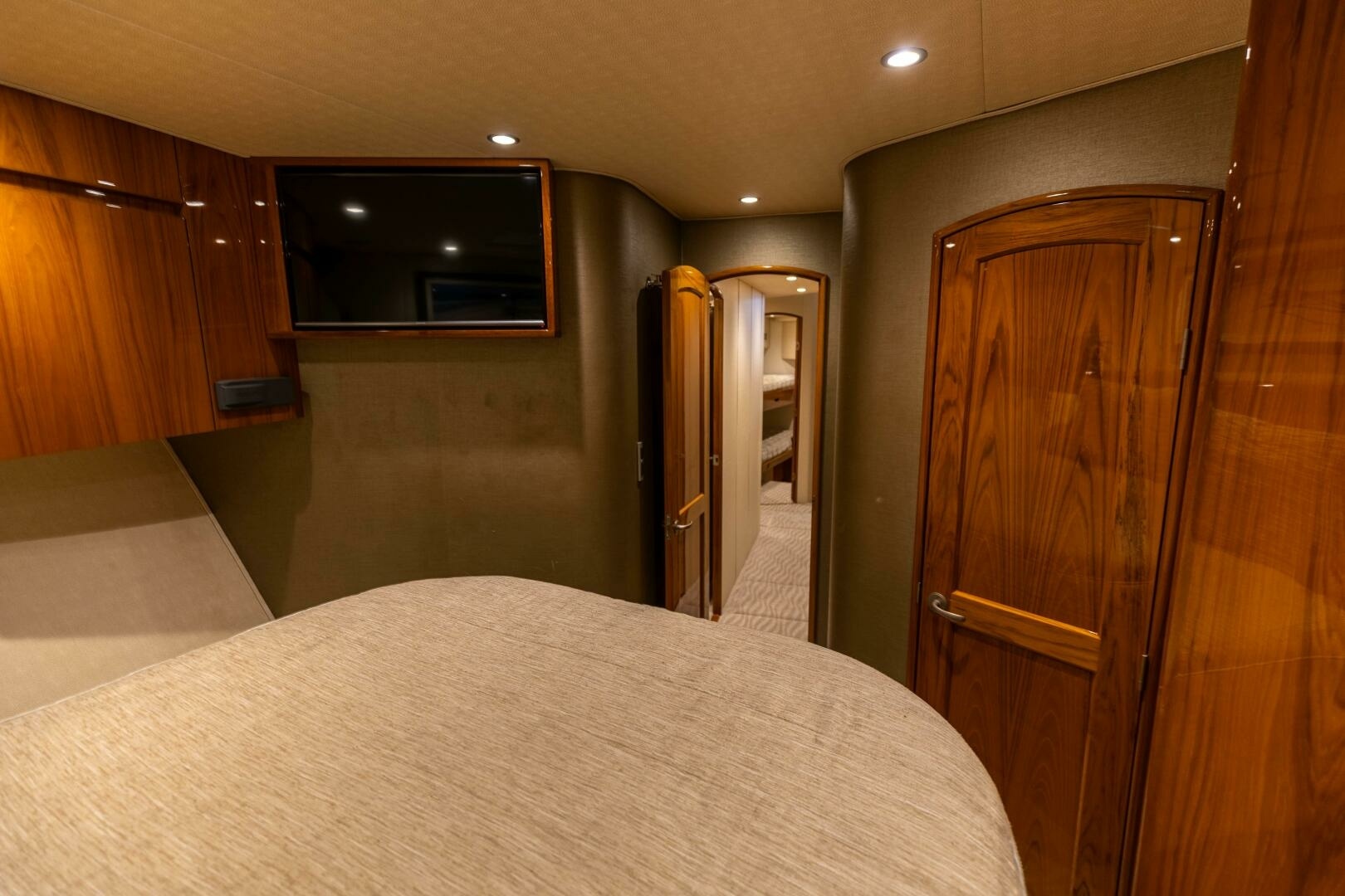 Miss Virginia 66ft Viking Yacht For Sale Miss Virginia 66ft Viking Yacht For Sale