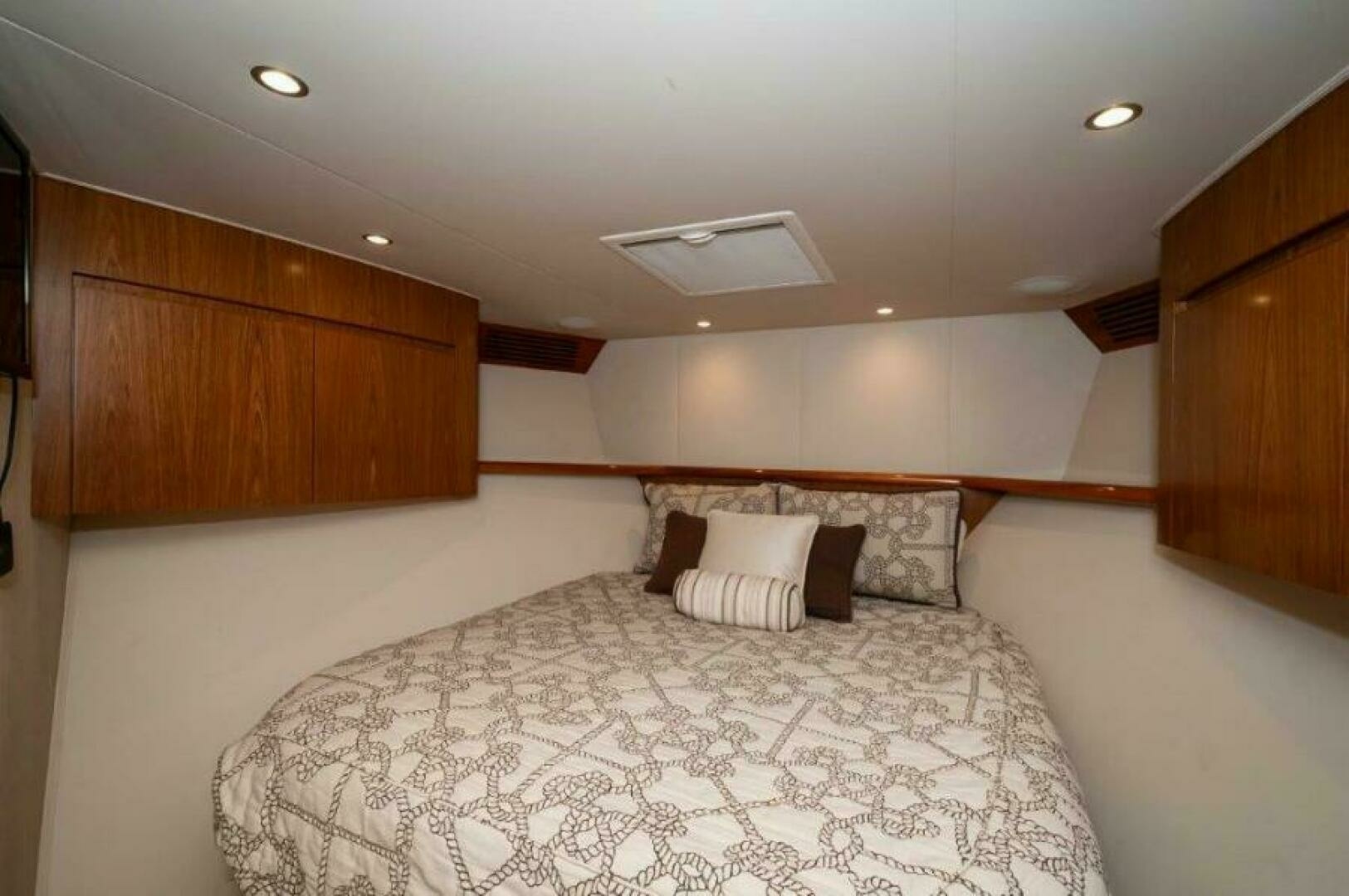 Reel Dangerous 76ft Viking Yacht For Sale