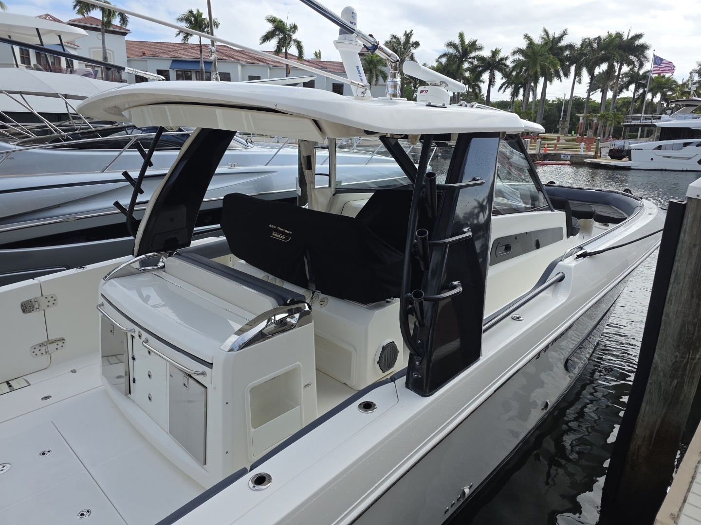 BFT 42ft Boston Whaler Yacht For Sale