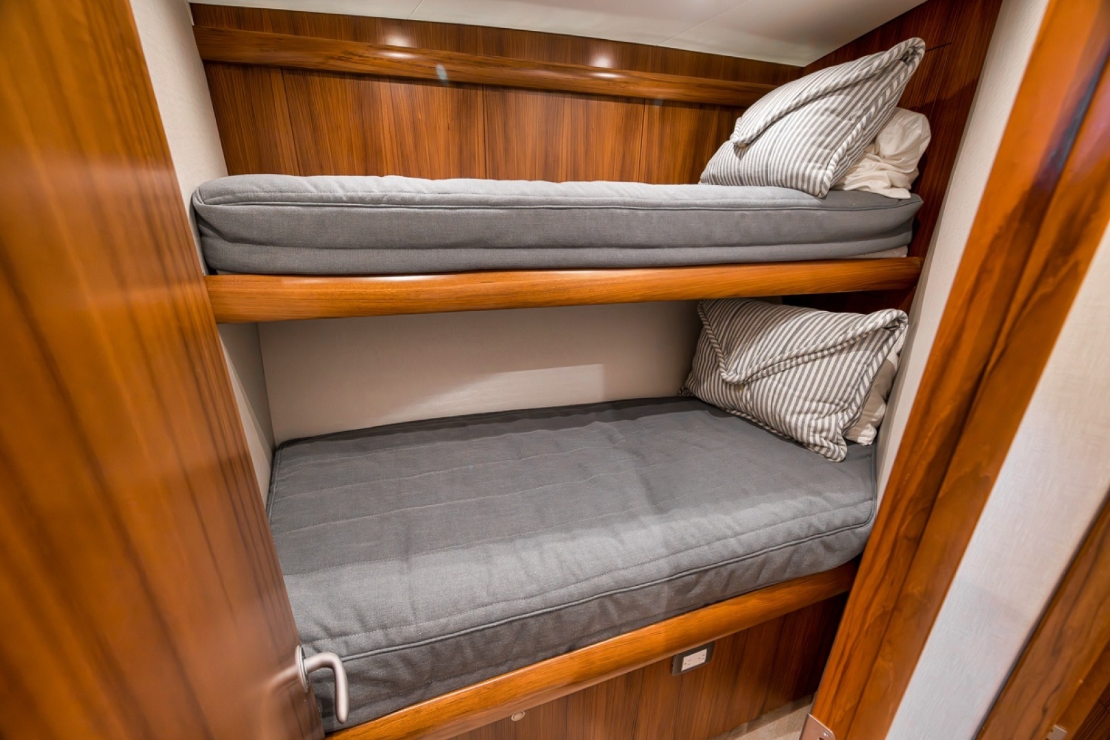 Genesis 75ft Weaver Yacht For Sale