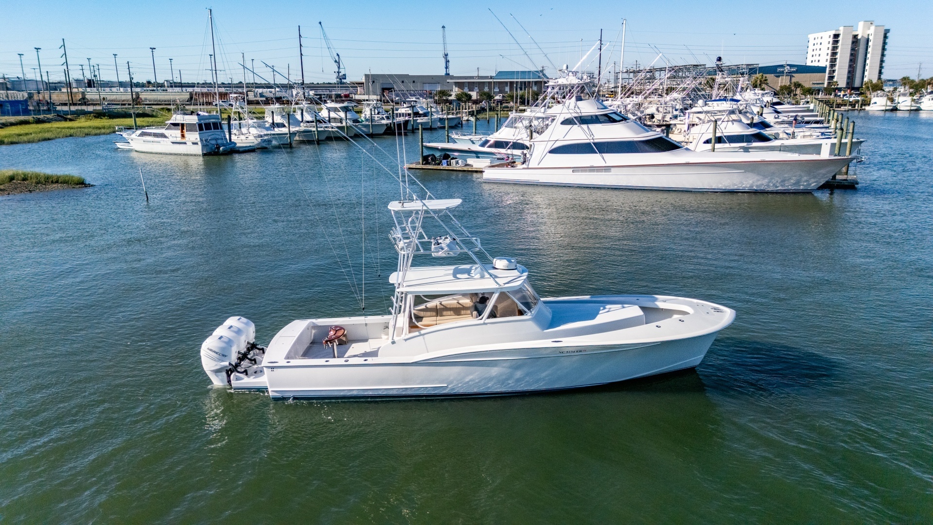 FLYING LOW 41ft Custom Carolina Yacht For Sale FLYING LOW 41ft Custom Carolina Yacht For Sale