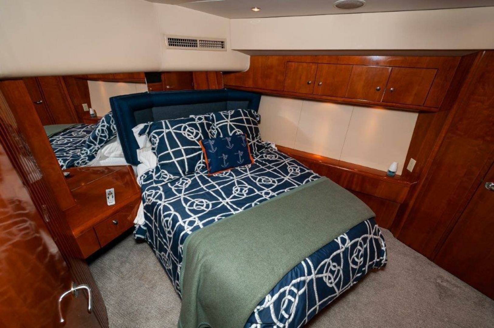 MoonTan 65ft Hatteras Yacht For Sale