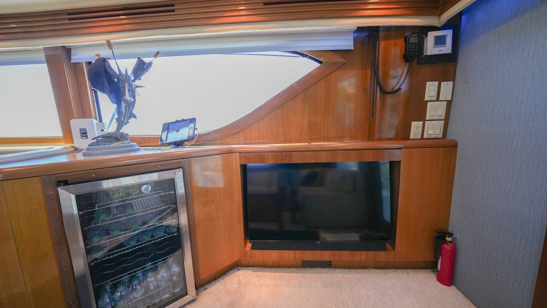 Salon Entertainment Center and Bar Area