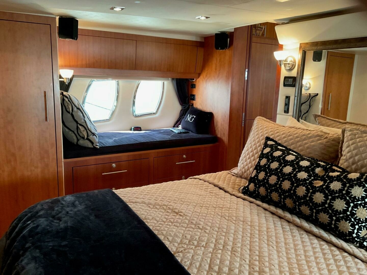 Navygator 52ft Regal Yacht For Sale
