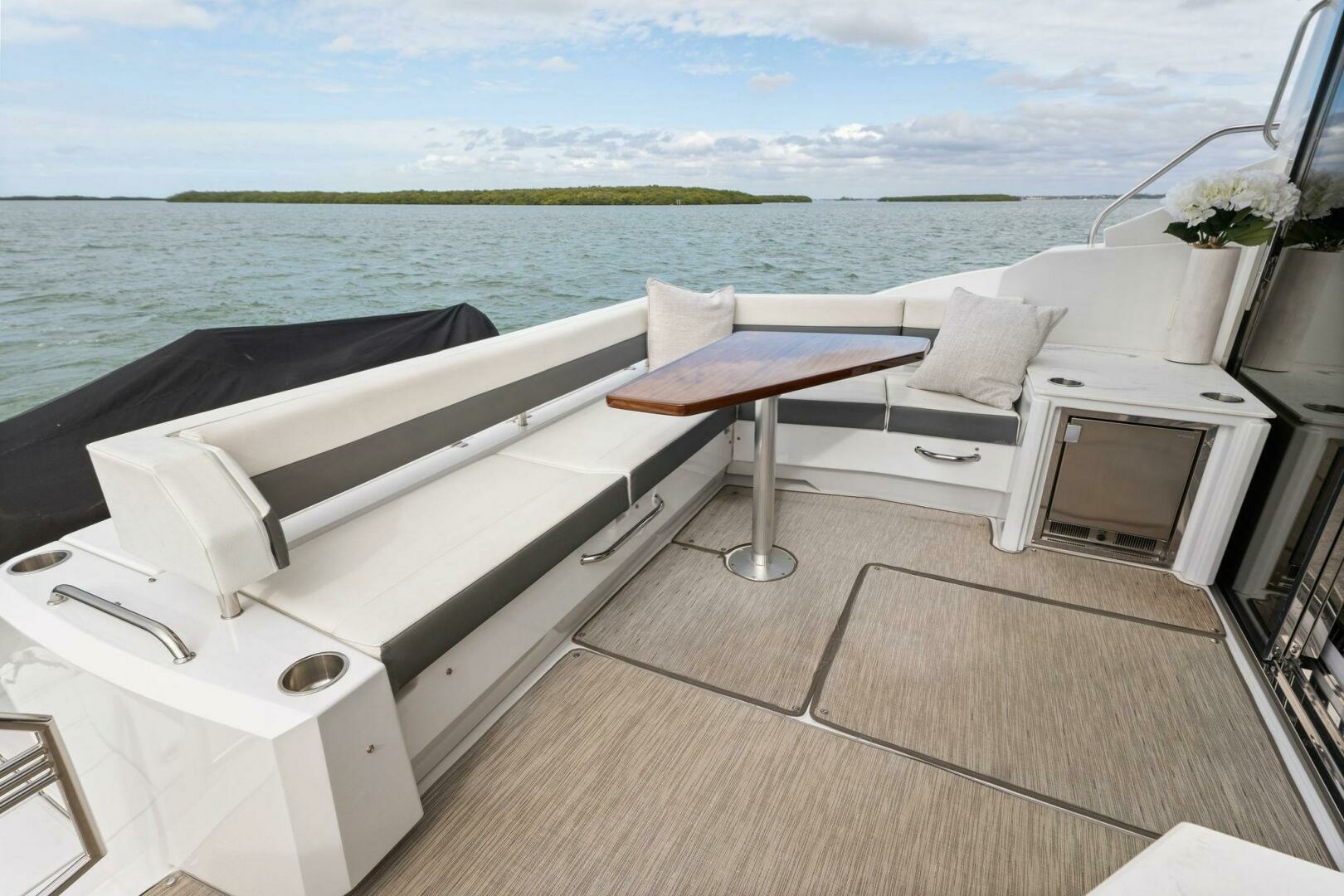 Sweet Caroline 46ft Cruisers Yachts Yacht For Sale Sweet Caroline 46ft Cruisers Yachts Yacht For Sale